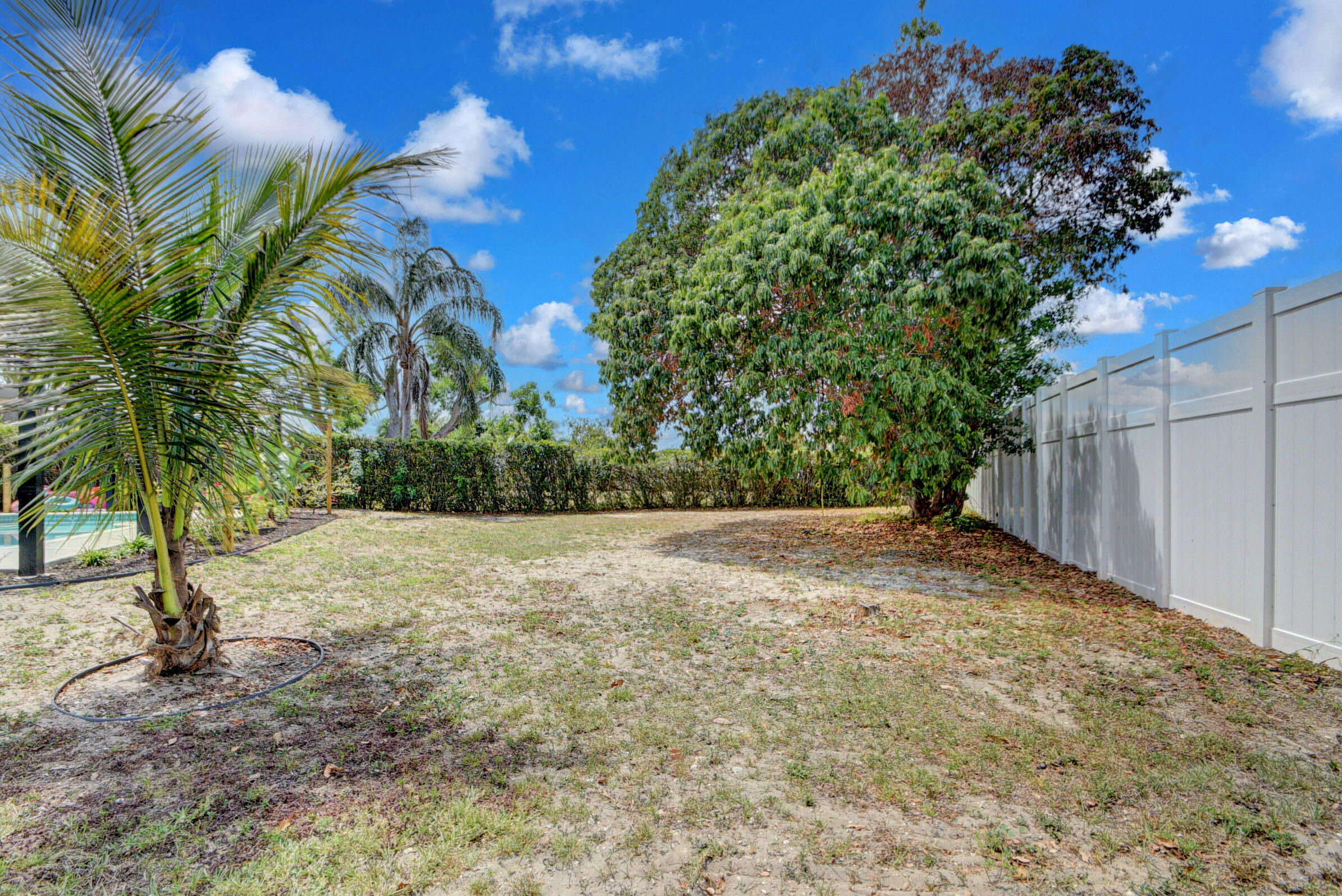 1123 Widgeon Road Wellington, FL 33414 - Photo 40 of 53 40_house (40)