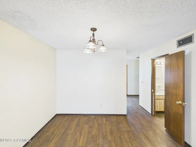 $950 | 201 High Meadows Boulevard, Unit 123, Lafayette, LA 70507