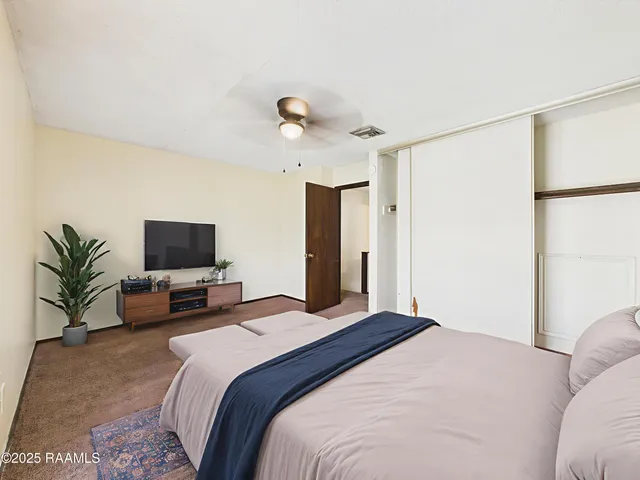 $950 | 201 High Meadows Boulevard, Unit 123, Lafayette, LA 70507