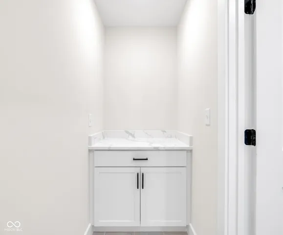 $699,000 | 2241 Carrollton Avenue, Indianapolis, IN 46205