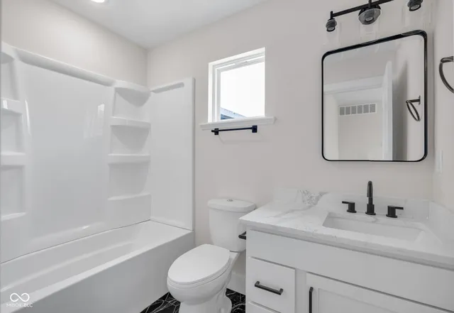 $699,000 | 2241 Carrollton Avenue, Indianapolis, IN 46205