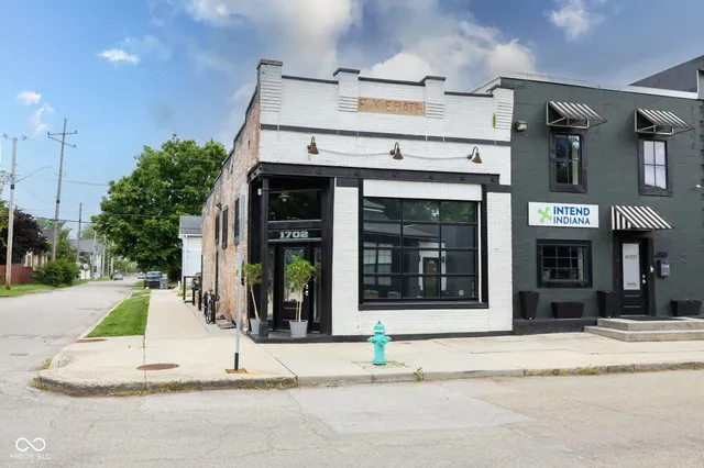 $699,000 | 2241 Carrollton Avenue, Indianapolis, IN 46205