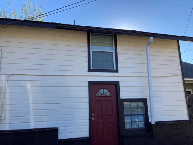 $1,200 | 135 North Maplewood Street, Unit 3, Houston, TX 77011