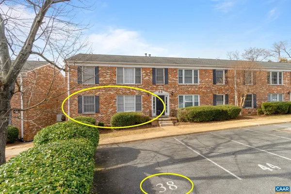$209,000 | 2527 Hydraulic Road, Unit 38, Charlottesville, VA 22901