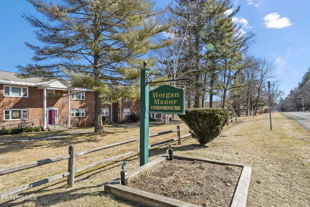 $389,000 | 6-2 Morgan Manor, Unit 62, Lenox, MA 01240