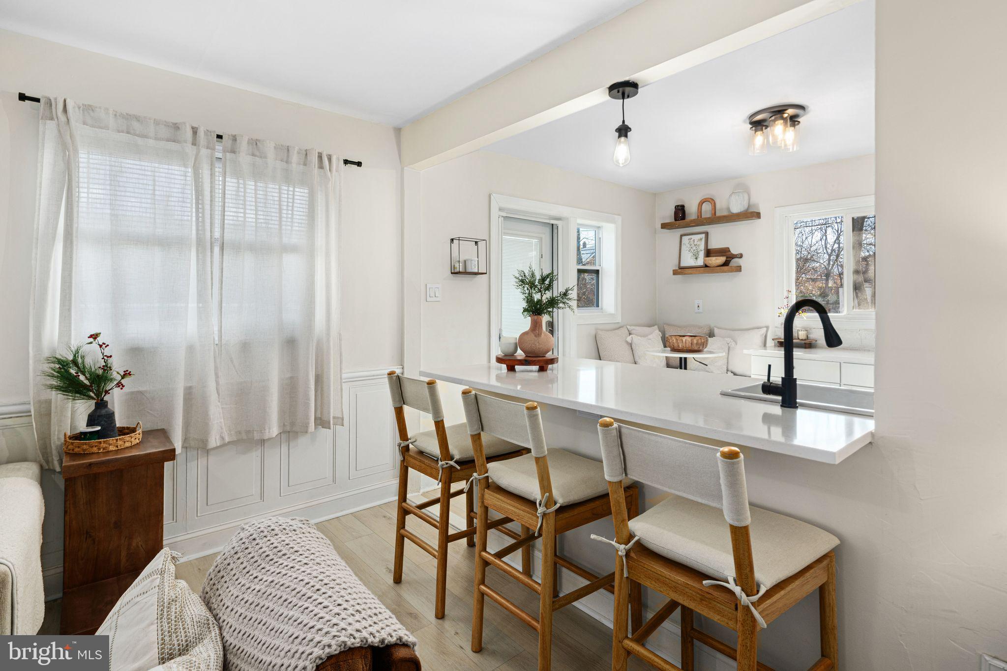 631 Wises Mill Road Philadelphia, PA 19128 - Photo 3 of 37 Gallery Image 3