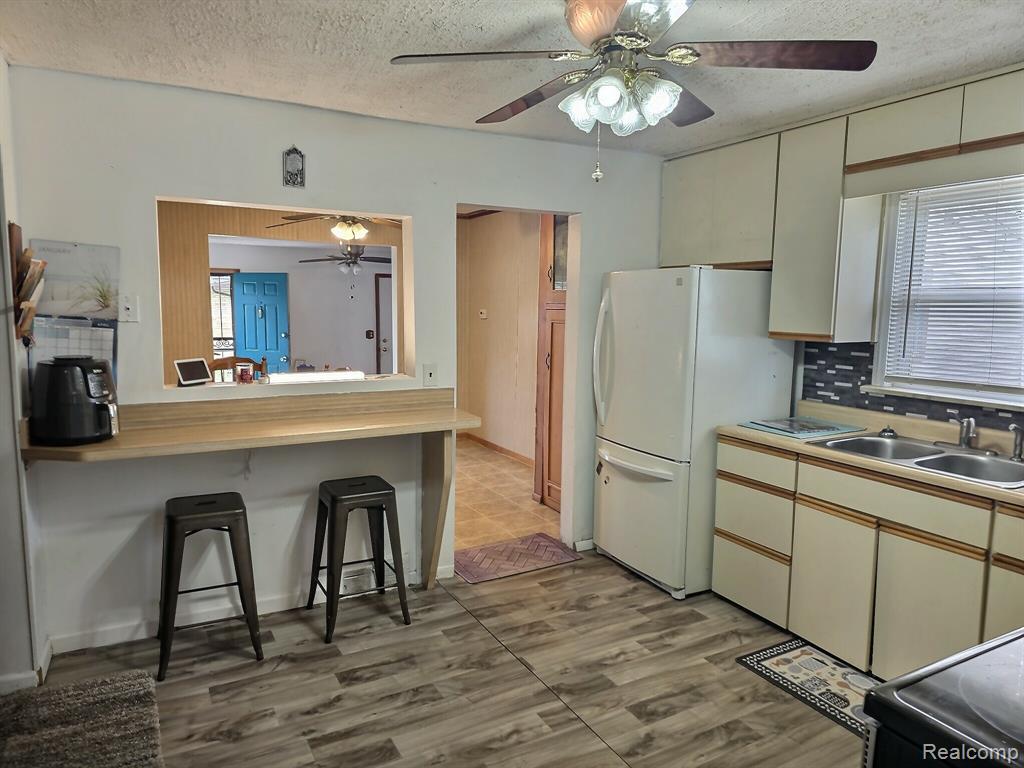 6449 Detroit Street Mount Morris, MI 48458 - Photo 4 of 18