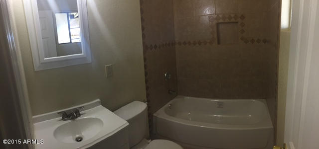 1808 East Chipman Road Phoenix, AZ 85040 - Photo 6 of 7 Bth2