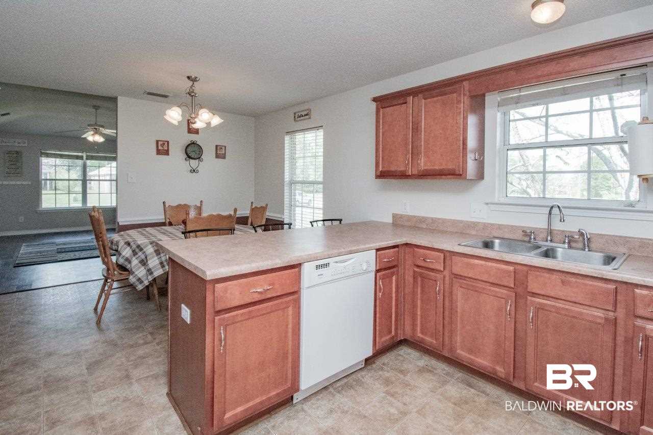 8438 Oak Pointe Court Mobile, AL 36695 - Photo 9 of 24