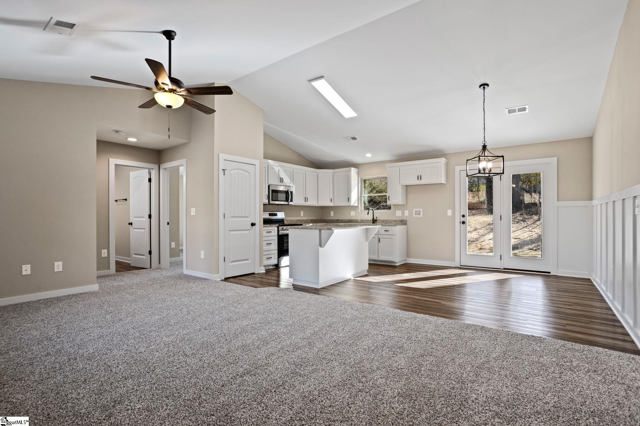 185 Troy Murdock Road Belton, SC 29627 - Photo 9 of 36