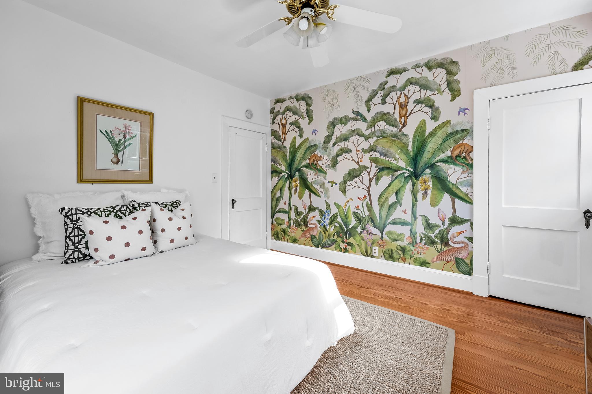 4513 Wilmslow Road Baltimore, MD 21210 - Photo 29 of 65 Second bedroom with a very cool wallpaper mural