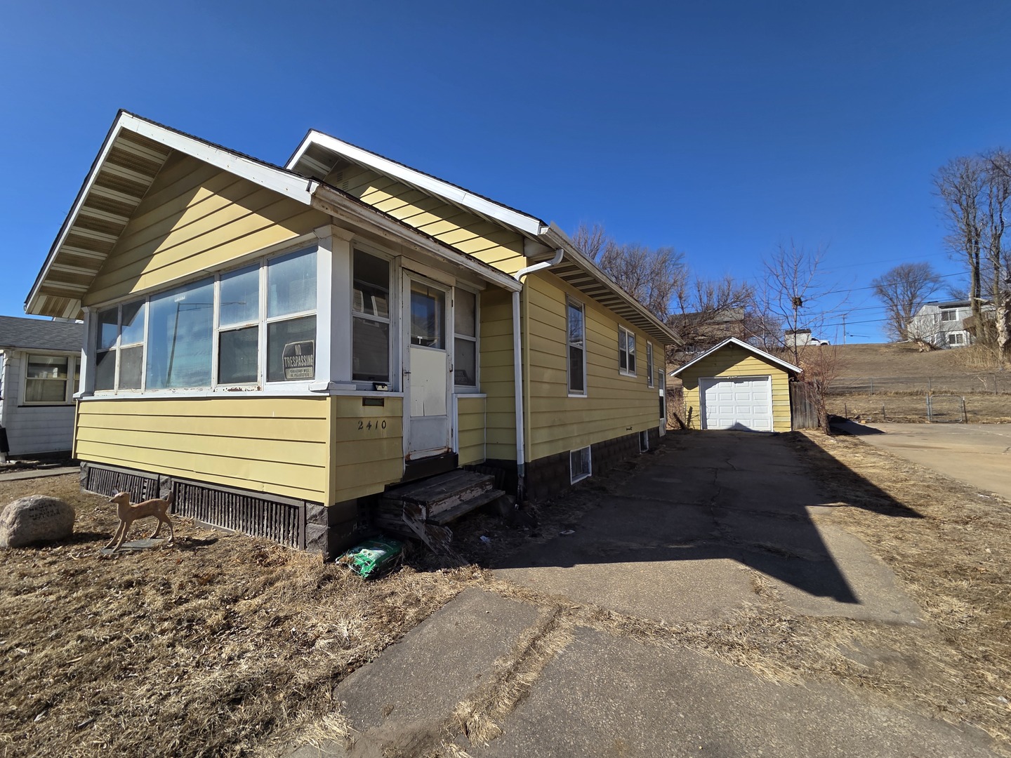 2410 Camanche Avenue Clinton, IA 52732 - Photo 1 of 15 a view of a house with a yard