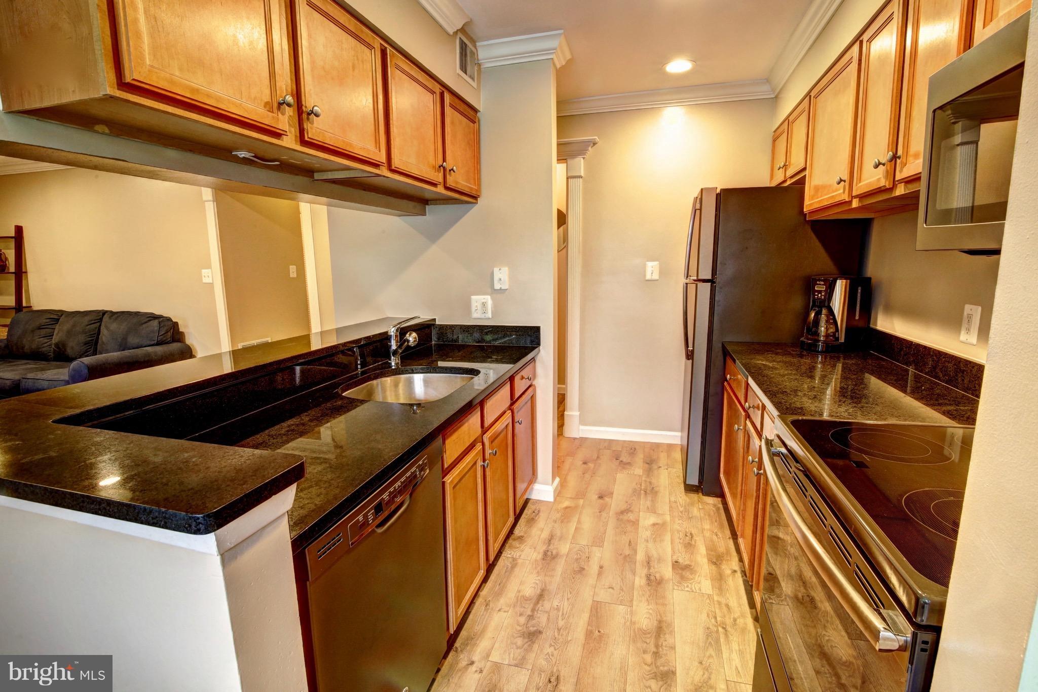 11715 Olde English Drive, Unit F Reston, VA 20190 - Photo 2 of 30 Kitchen