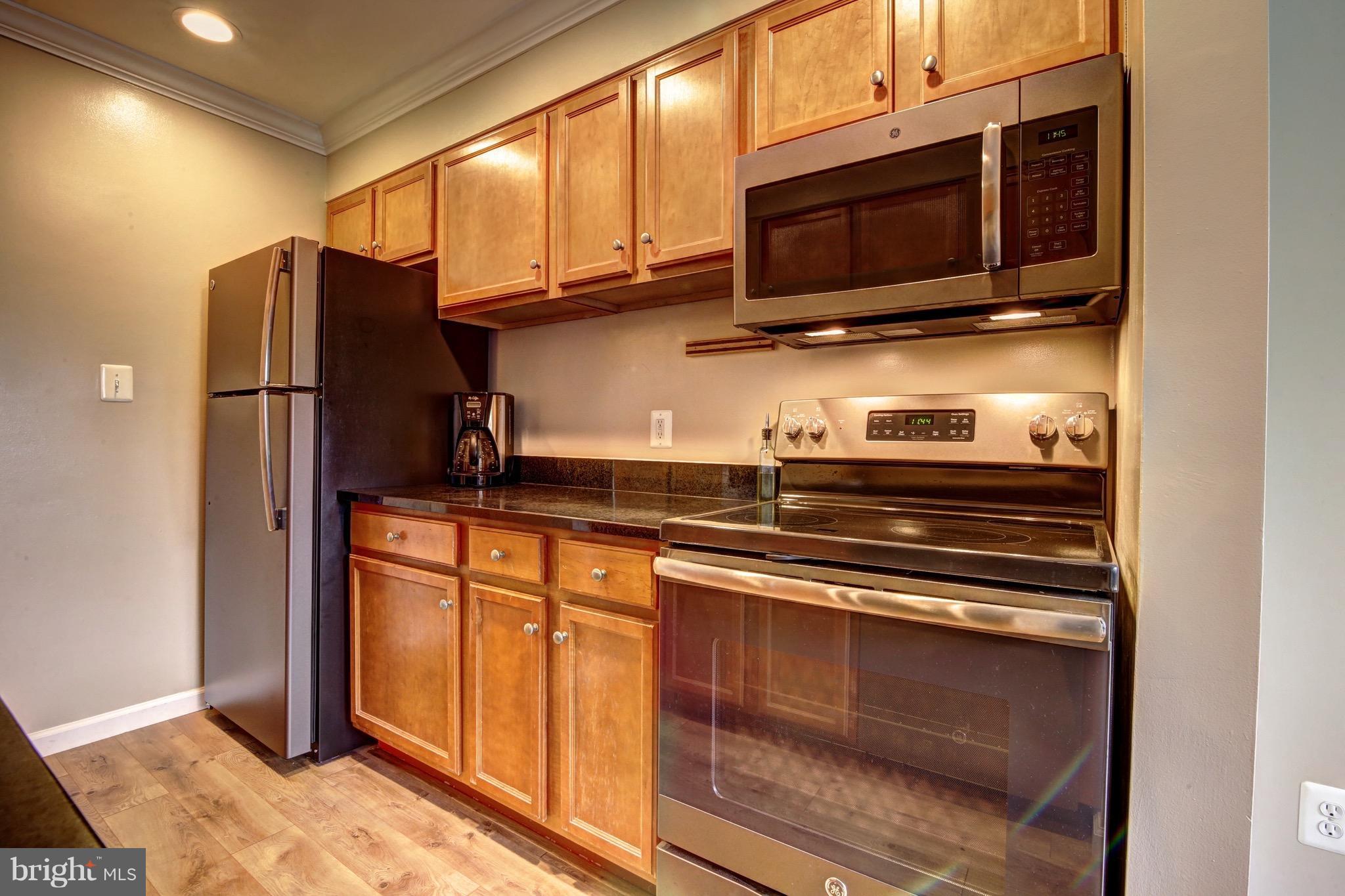 11715 Olde English Drive, Unit F Reston, VA 20190 - Photo 3 of 30 Kitchen