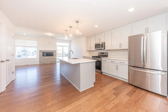 $549,999 | 2772 Bristol Rdg Drive, Unit 35, Ann Arbor, MI 48105