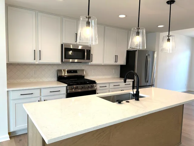 $549,999 | 2772 Bristol Rdg Drive, Unit 35, Ann Arbor, MI 48105