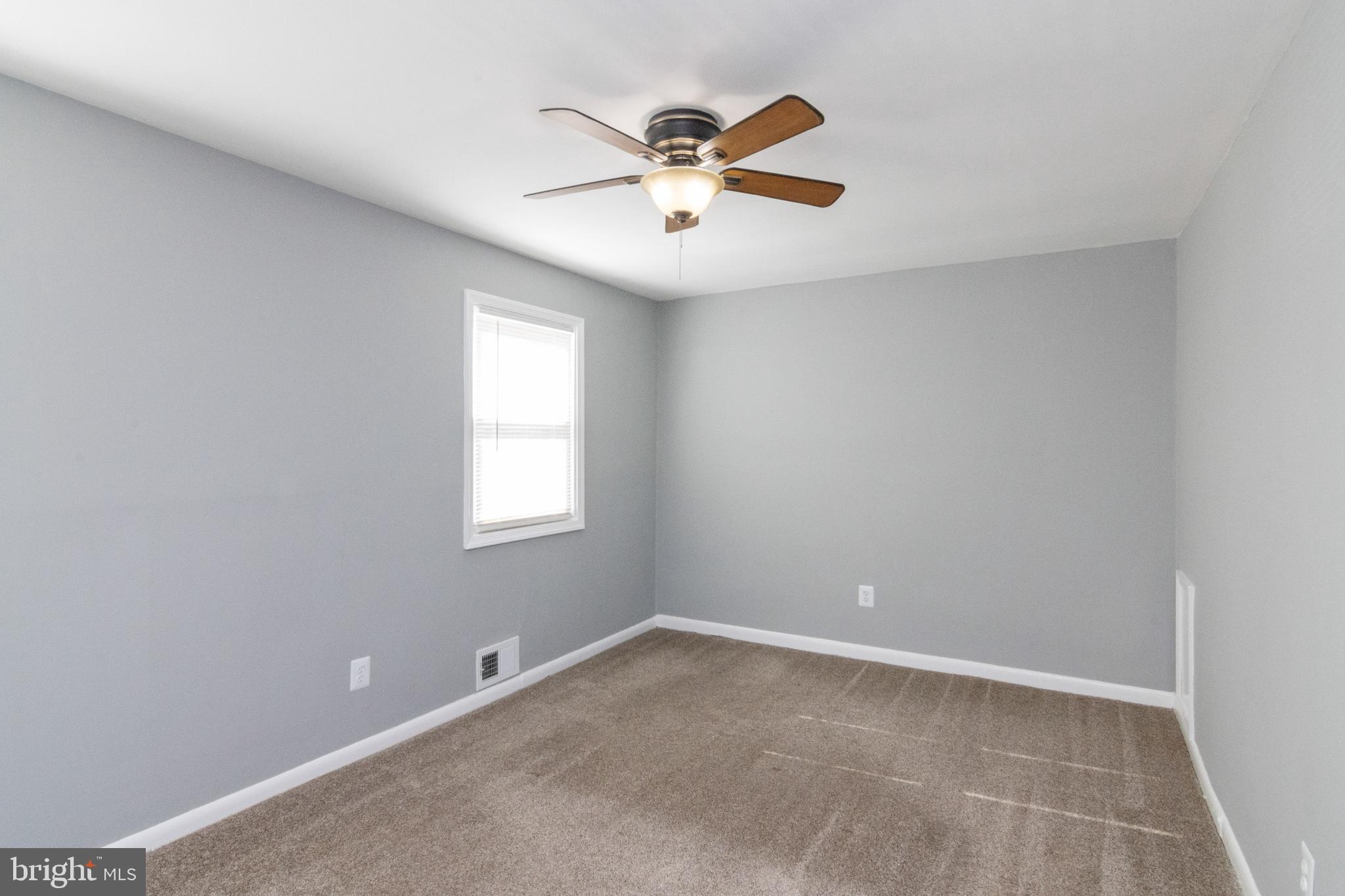 8134 Mid Haven Road Baltimore, MD 21222 - Photo 14 of 35 Primary bedroom