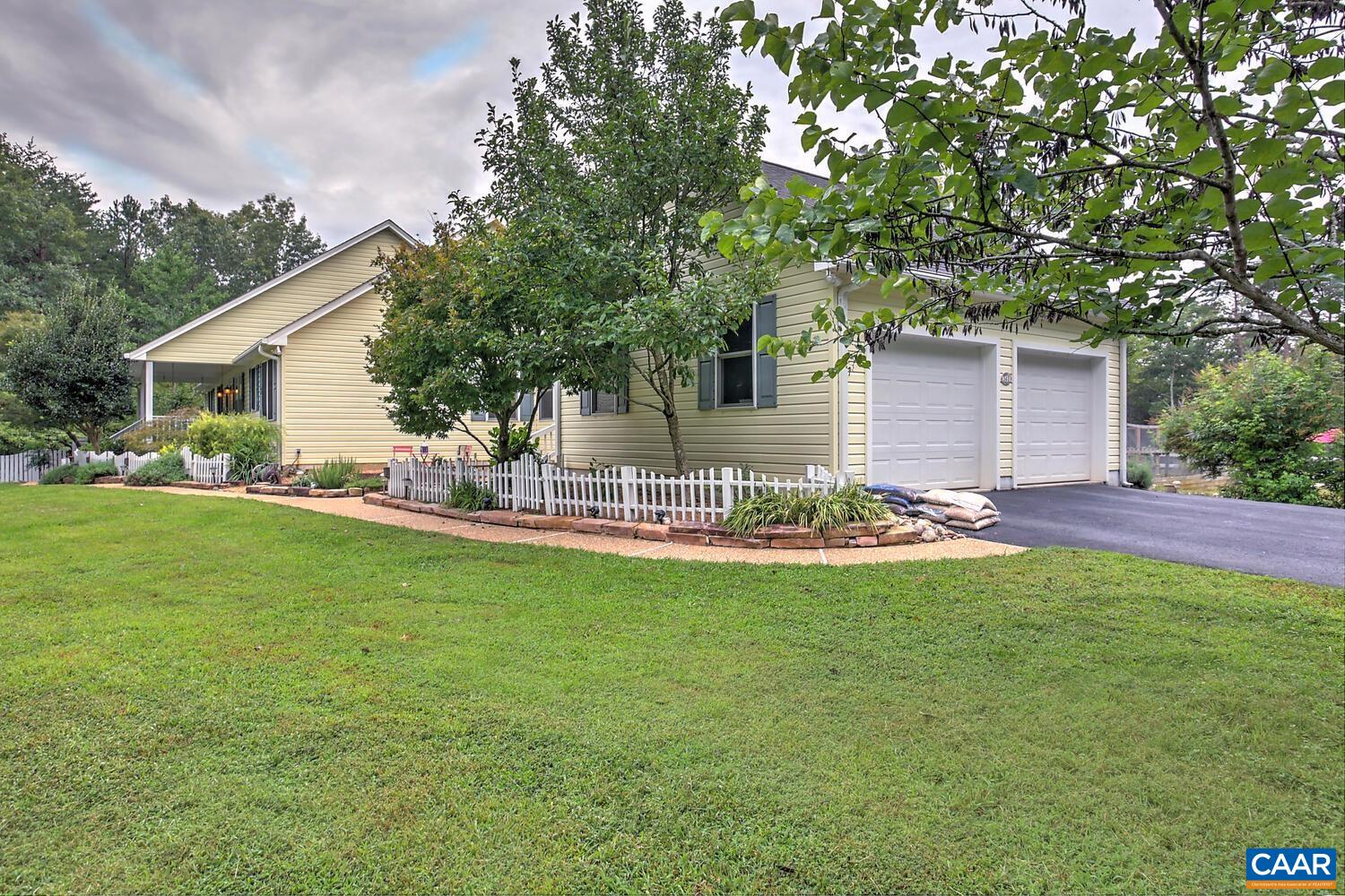 340 Beaver Pond Ridge Troy, VA 22974 - Photo 14 of 53 a front view of house with yard and outdoor seating