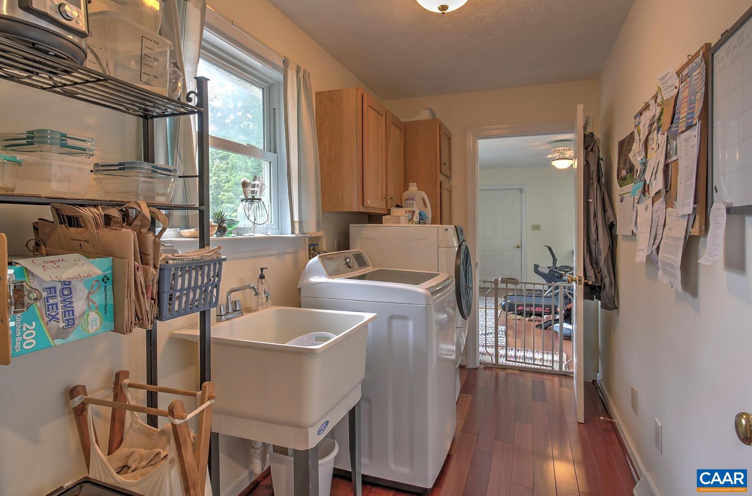 340 Beaver Pond Ridge Troy, VA 22974 - Photo 35 of 53 a very nice looking dining room with a large window