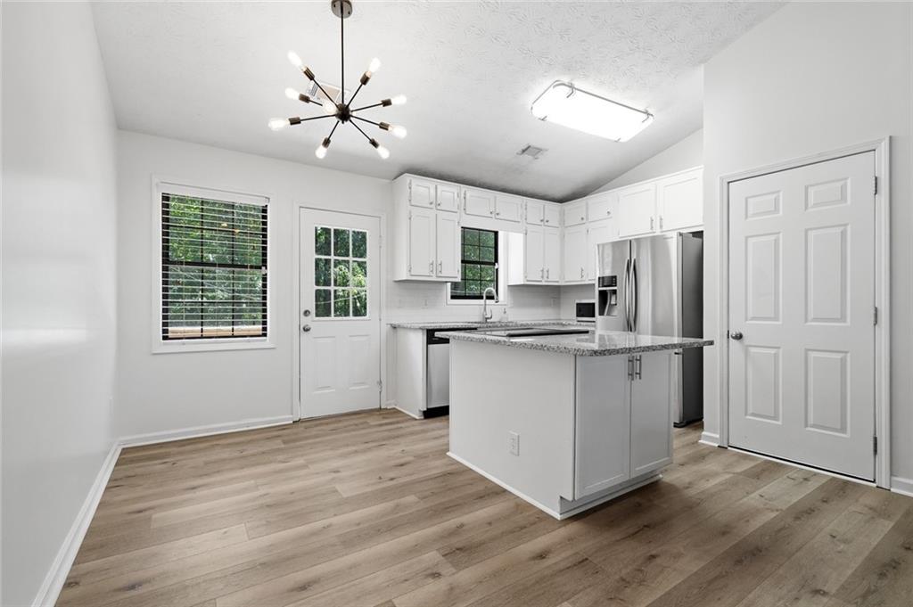 4127 Warren Road Flowery Branch, GA 30542 - Photo 10 of 37