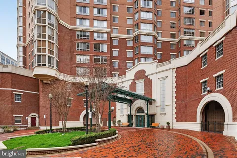 $670,000 | 2181 Jamieson Avenue, Unit 1706, Alexandria, VA 22314
