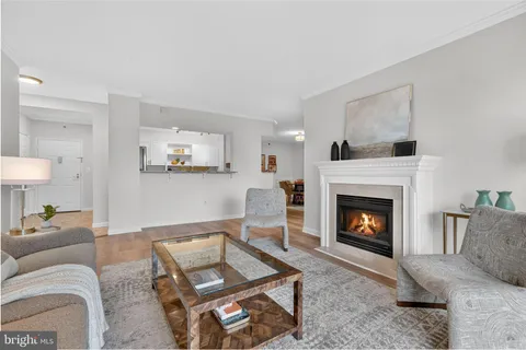$670,000 | 2181 Jamieson Avenue, Unit 1706, Alexandria, VA 22314