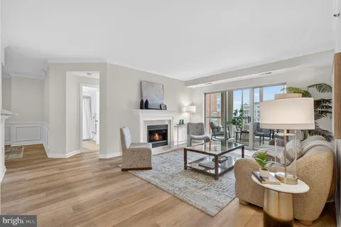 $670,000 | 2181 Jamieson Avenue, Unit 1706, Alexandria, VA 22314