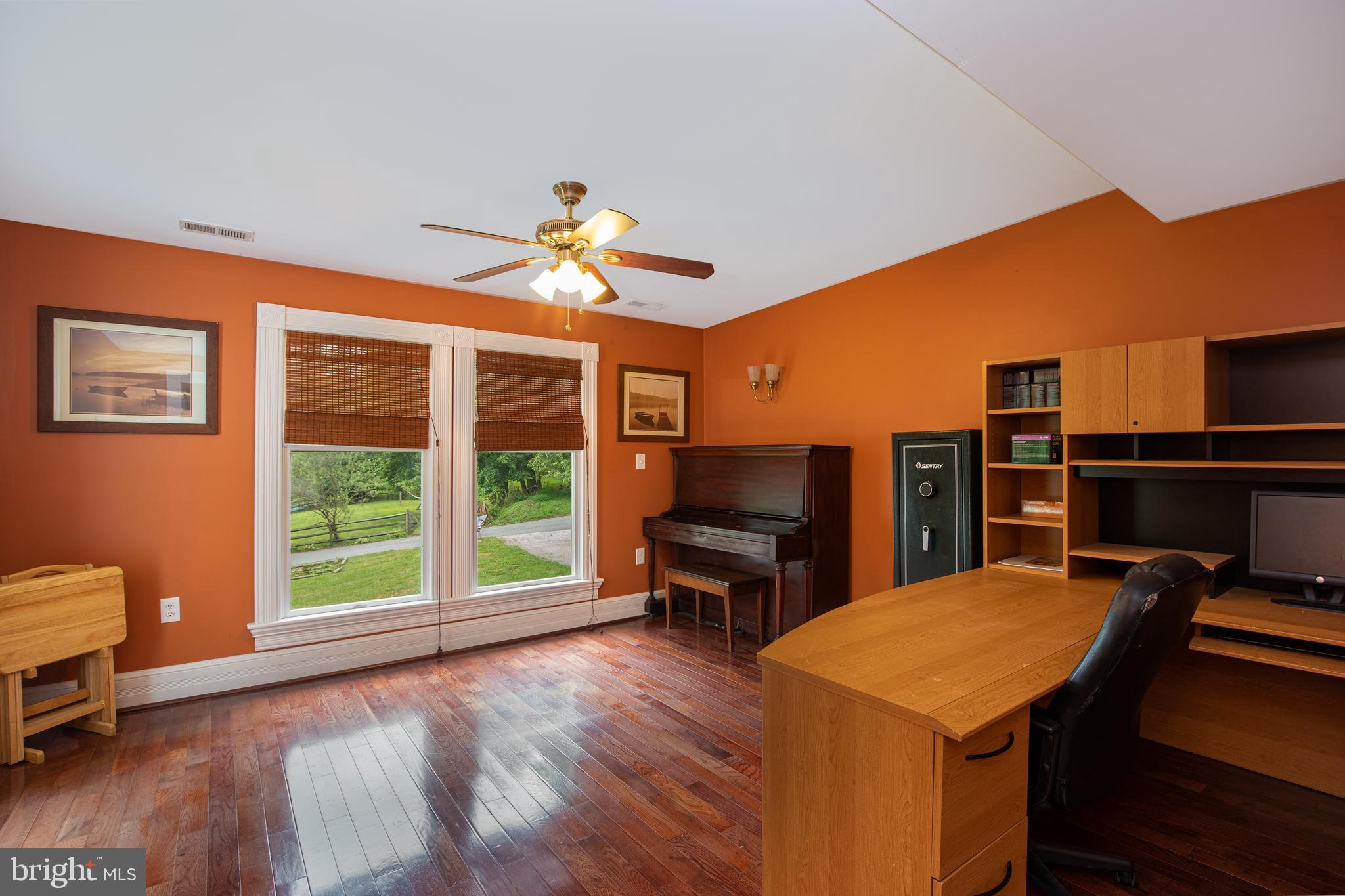 18123 School House Road White Hall, MD 21161 - Photo 15 of 47 Huge First Floor Office