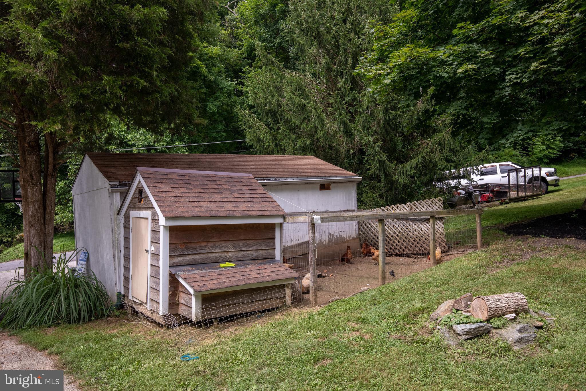 18123 School House Road White Hall, MD 21161 - Photo 41 of 47 Chicken Coop