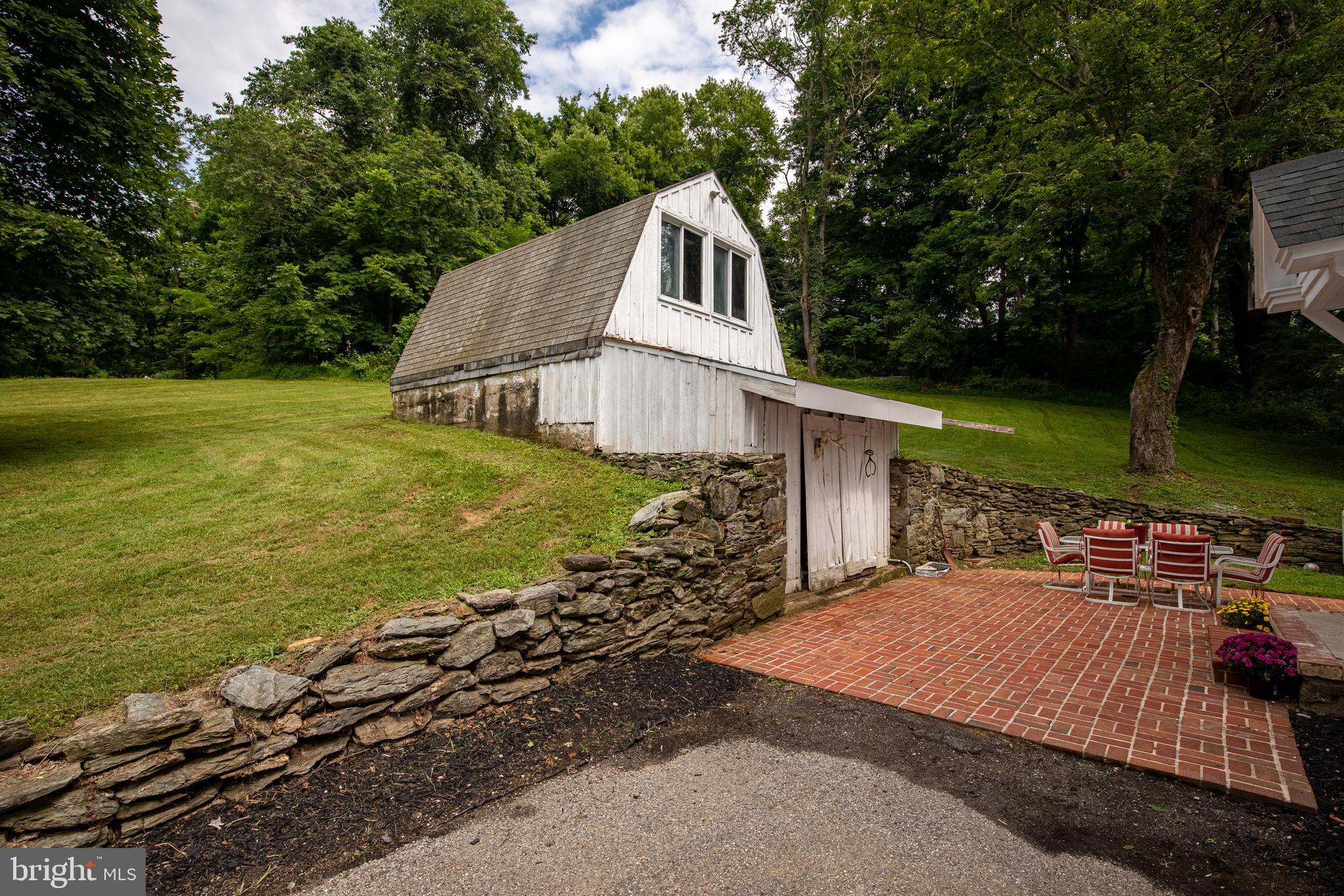 18123 School House Road White Hall, MD 21161 - Photo 42 of 47 Stone Wall