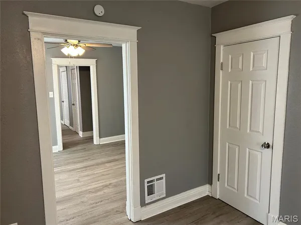 $1,300 | 919 South Boyle Avenue, Unit 923, St. Louis, MO 63110