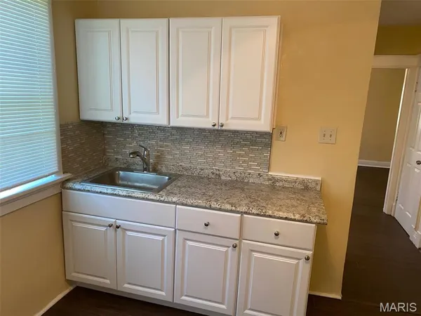 $1,300 | 919 South Boyle Avenue, Unit 923, St. Louis, MO 63110