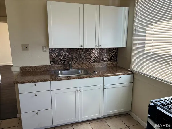 $1,300 | 919 South Boyle Avenue, Unit 923, St. Louis, MO 63110