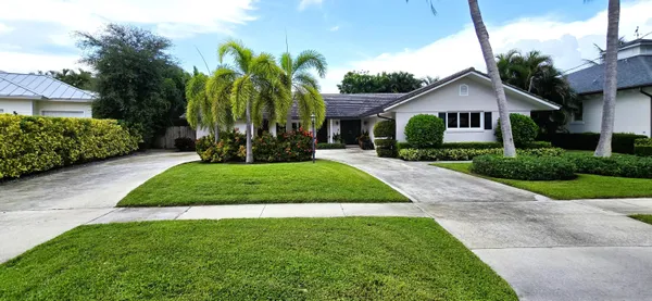 $9,000 | 1568 Point Way, North Palm Beach, FL 33408