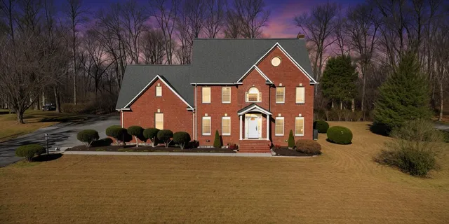 $685,000 | 2832 Kensington Street, Athens, TN 37303