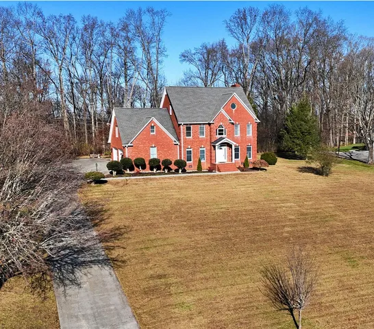 $685,000 | 2832 Kensington Street, Athens, TN 37303