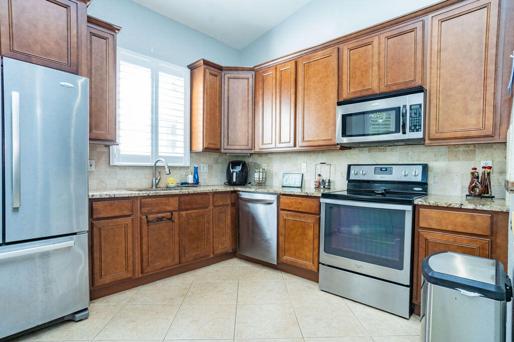 6020 Spring Lake Terrace Fort Pierce, FL 34951 - Photo 14 of 39 DSC06201