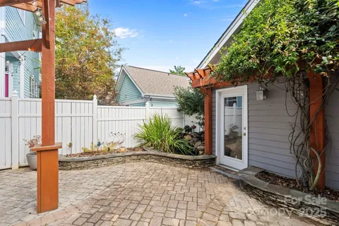 $625,000 | 12613 Doster Avenue, Charlotte, NC 28277