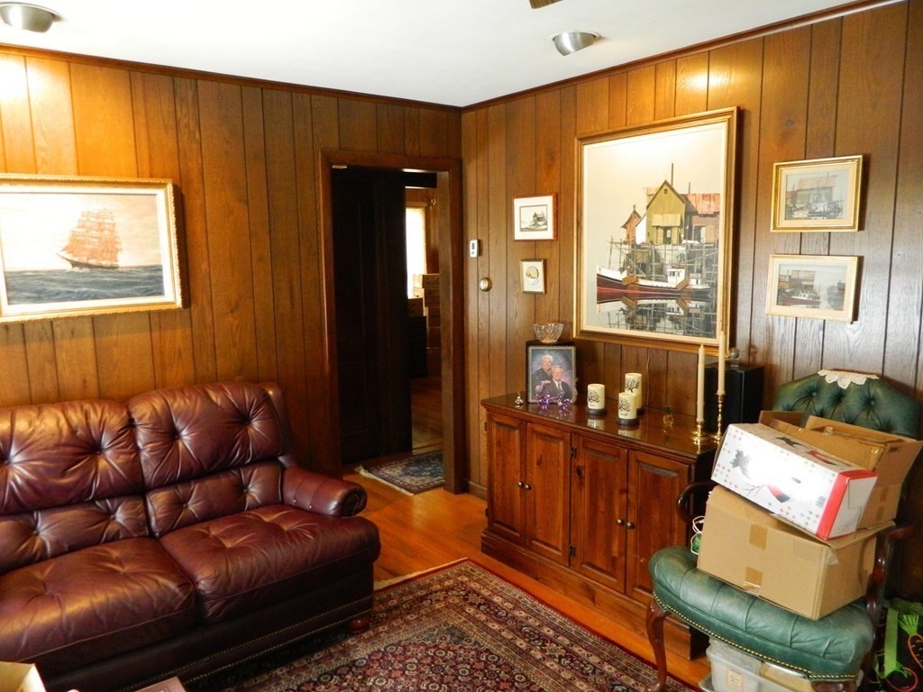 8 Inwood Road Auburn, MA 01501 - Photo 4 of 16 Gallery Image 4