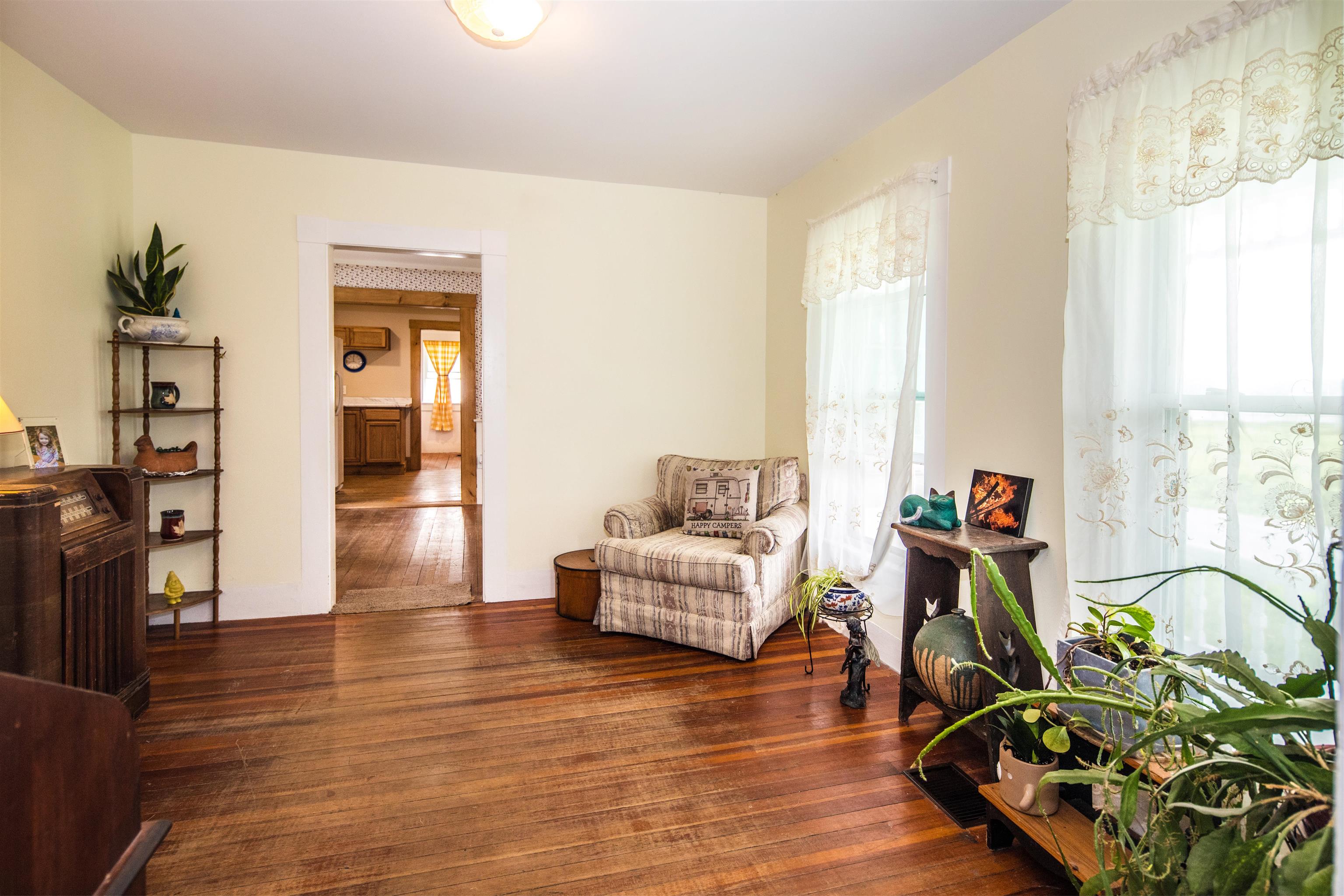 3497 Middle Road Clarendon, VT 05759 - Photo 4 of 54