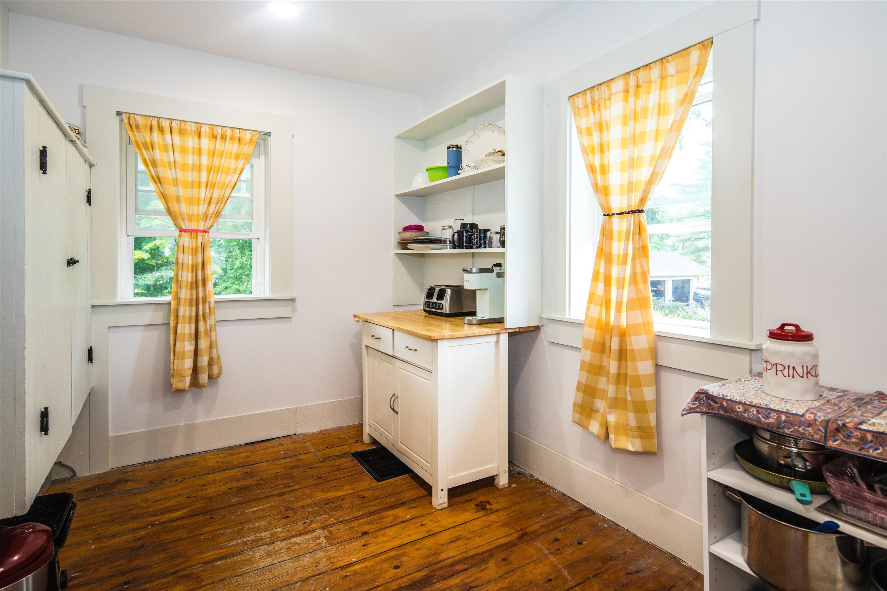 3497 Middle Road Clarendon, VT 05759 - Photo 7 of 54