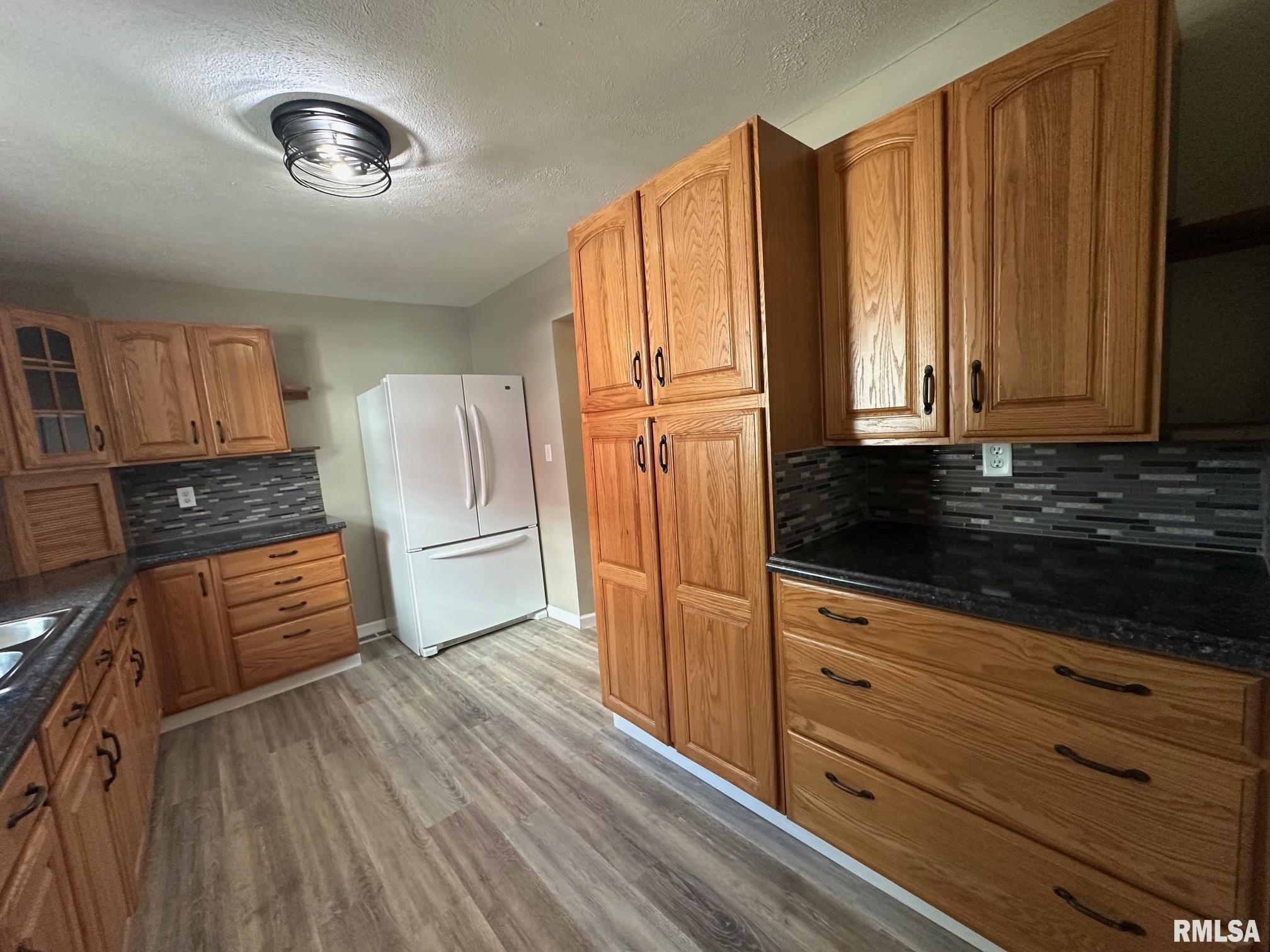 1121 Chestnut Street Quincy, IL 62301 - Photo 8 of 28