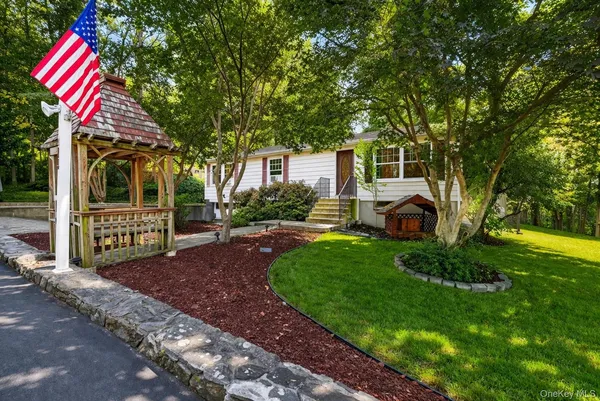 $550,000 | 114 Laurel Hill Road, Croton-on-Hudson, NY 10520