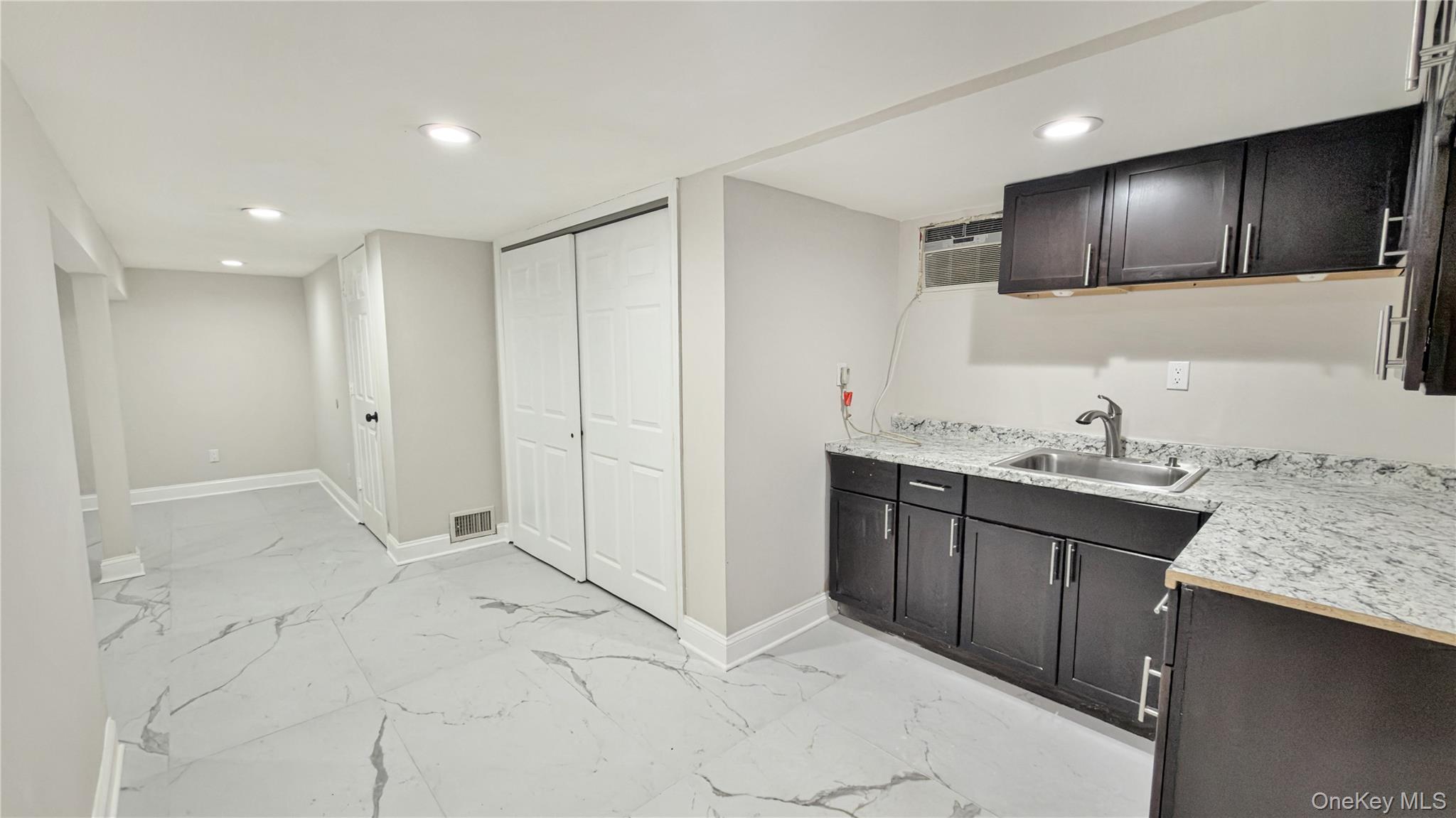 58 Rutland Road Freeport, NY 11520 - Photo 26 of 36