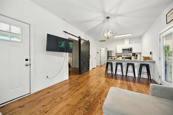 $315,000 | 511 Pecan Street, Brenham, TX 77833