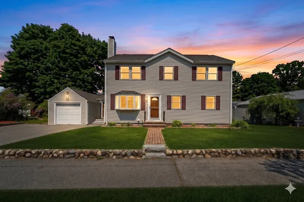 $910,000 | 13 Douglas Avenue, Beverly, MA 01915