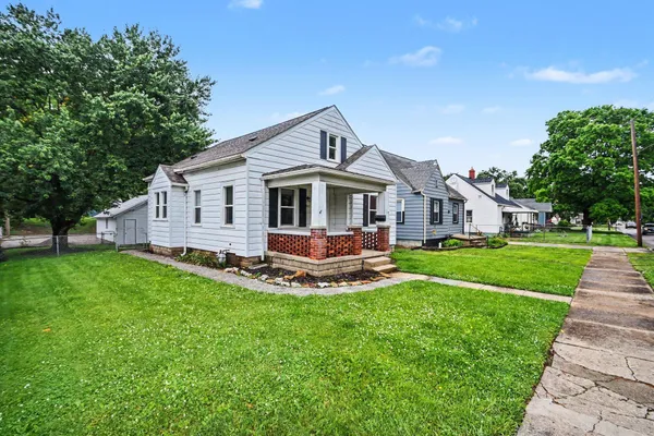 $215,000 | 937 Pierce Avenue, Lancaster, OH 43130