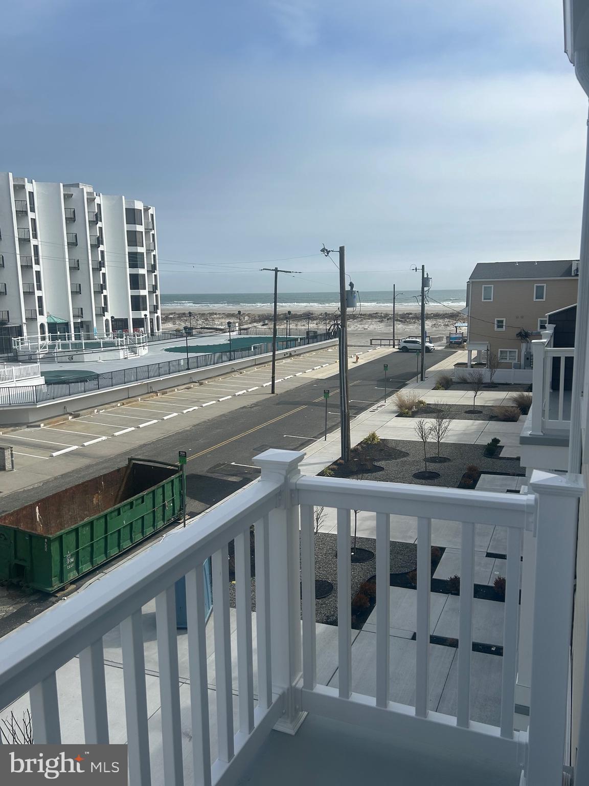 418 Farragut Road, Unit H Wildwood Crest, NJ 08260 - Photo 5 of 28