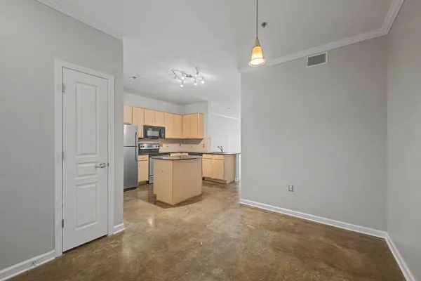 $1,800 | 1803 Broadway, Unit 612, Nashville, TN 37203