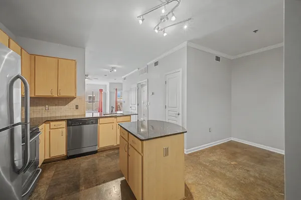 $1,800 | 1803 Broadway, Unit 612, Nashville, TN 37203